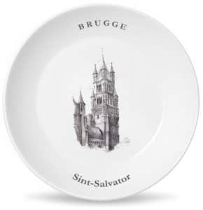 Сувенирная тарелка с видом на собор Спасителя в Брюгге